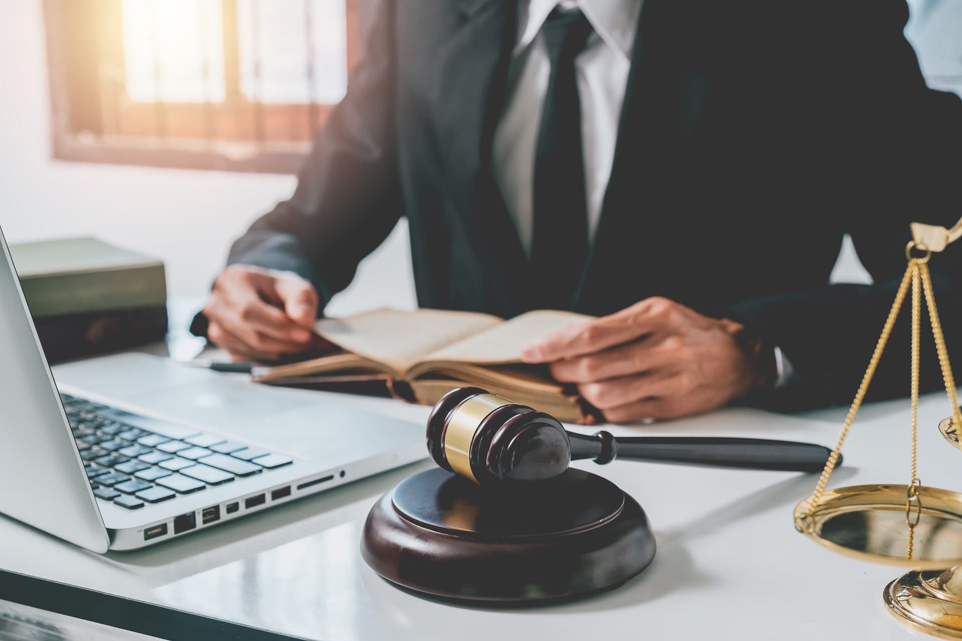 Pide tu cita en Abogados Magán Viera